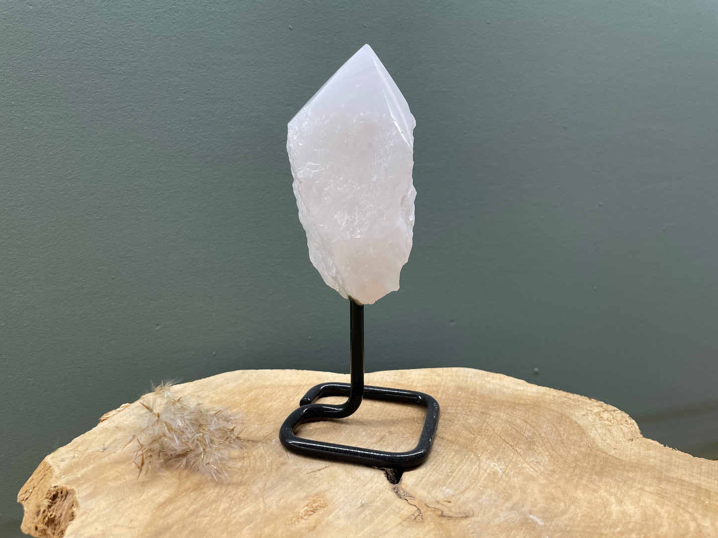Bergkristal op standaard